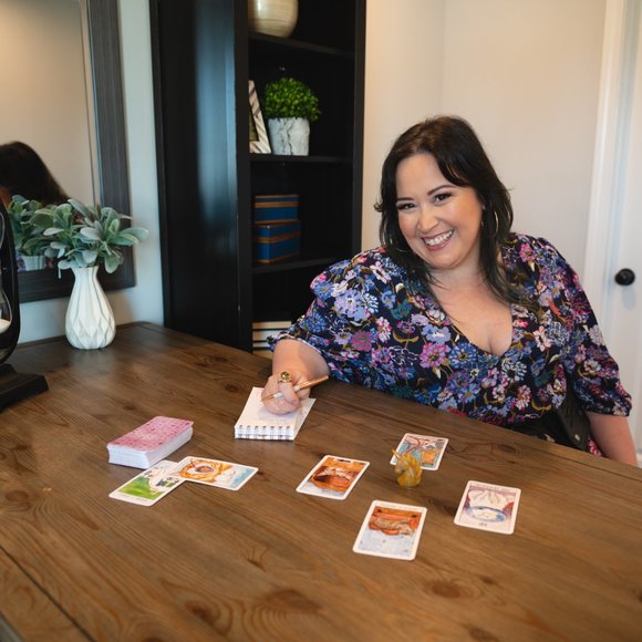 Meet your Posher, Danielle - Picture 3 of 9